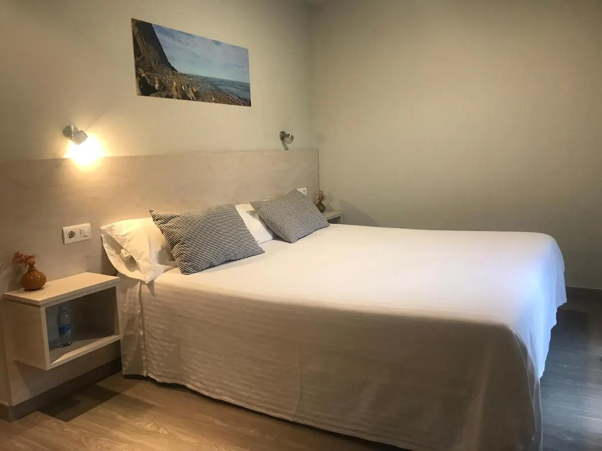 Hotel Kanala Deba 2*,  España